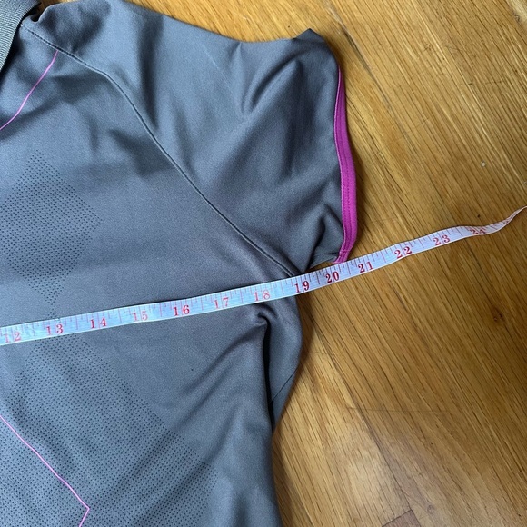 NIKE Polo Top Womens Medium GOLF Dri-Fit Activewear Short Sleeve Sport Blouse - Picture 7 of 8